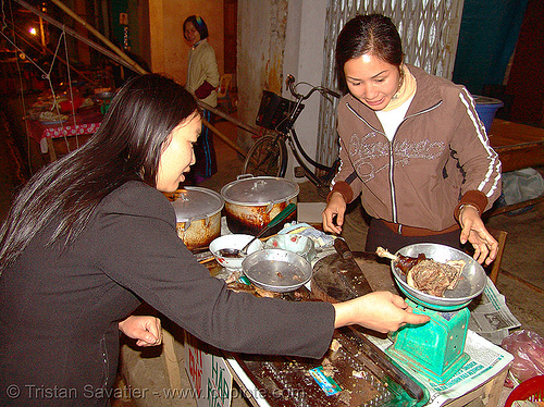 cooked dog by the pound, butcher, cooked dog, cooked meat, dog meat, food dog, lang sơn, street market, street seller