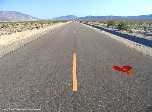 desert road to nowhere - death valley (california), broken heart, death valley, graffiti heart, landscape, lonely, love, panamint spring, red, street art, trona road, vanishing point